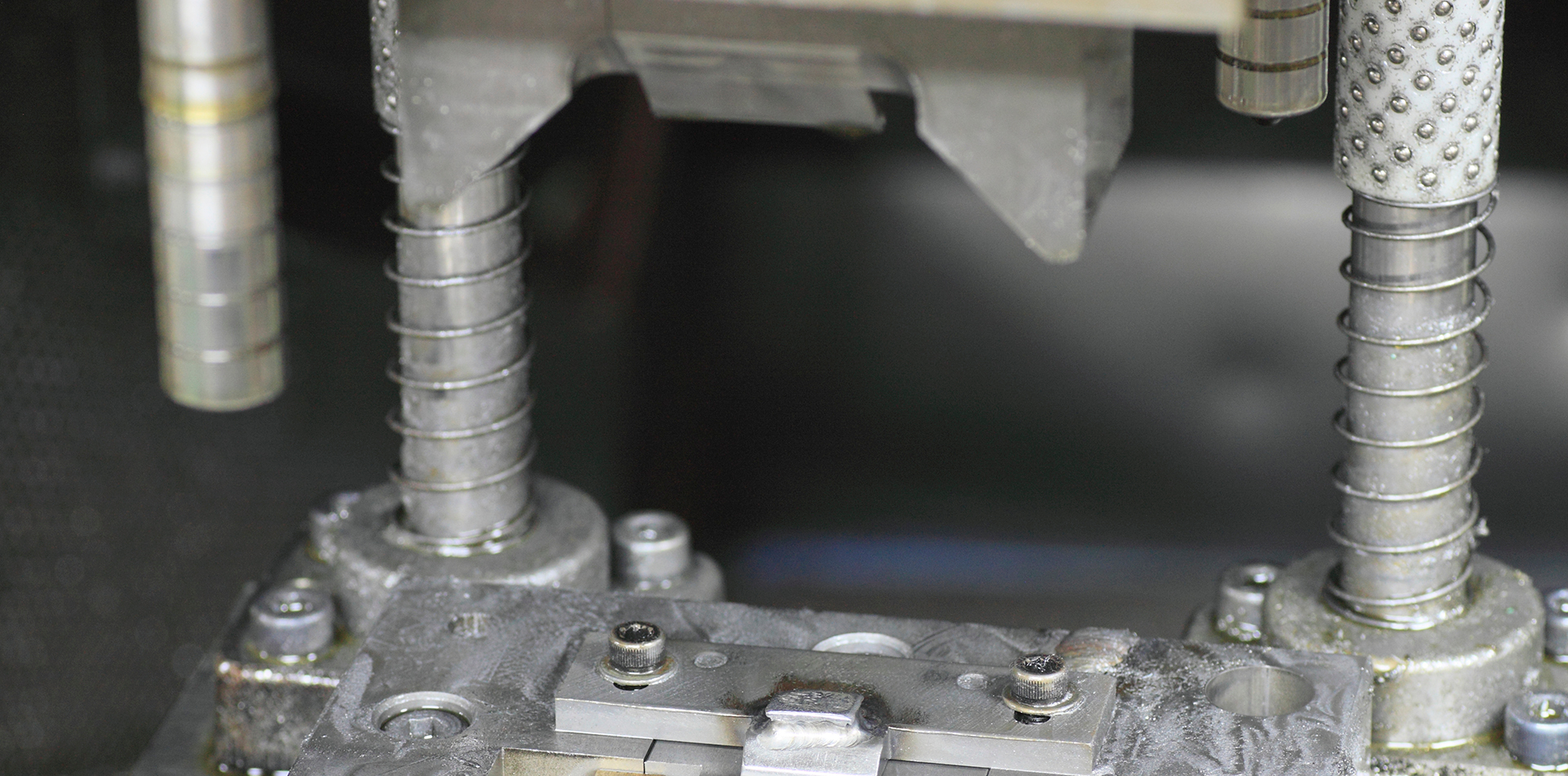 Creaxio-estaciones de carga para coches eléctricos